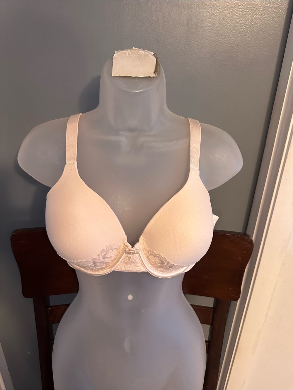 Vanity Fair Cream Lace-Trim T-Shirt Bra